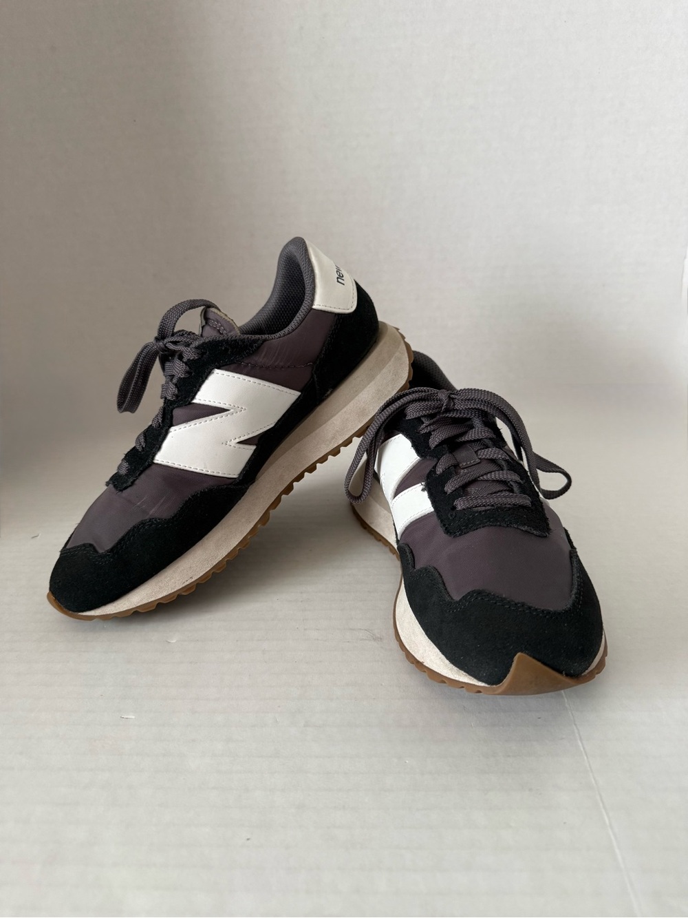 New Balance 237 Sneakers in Gray and White